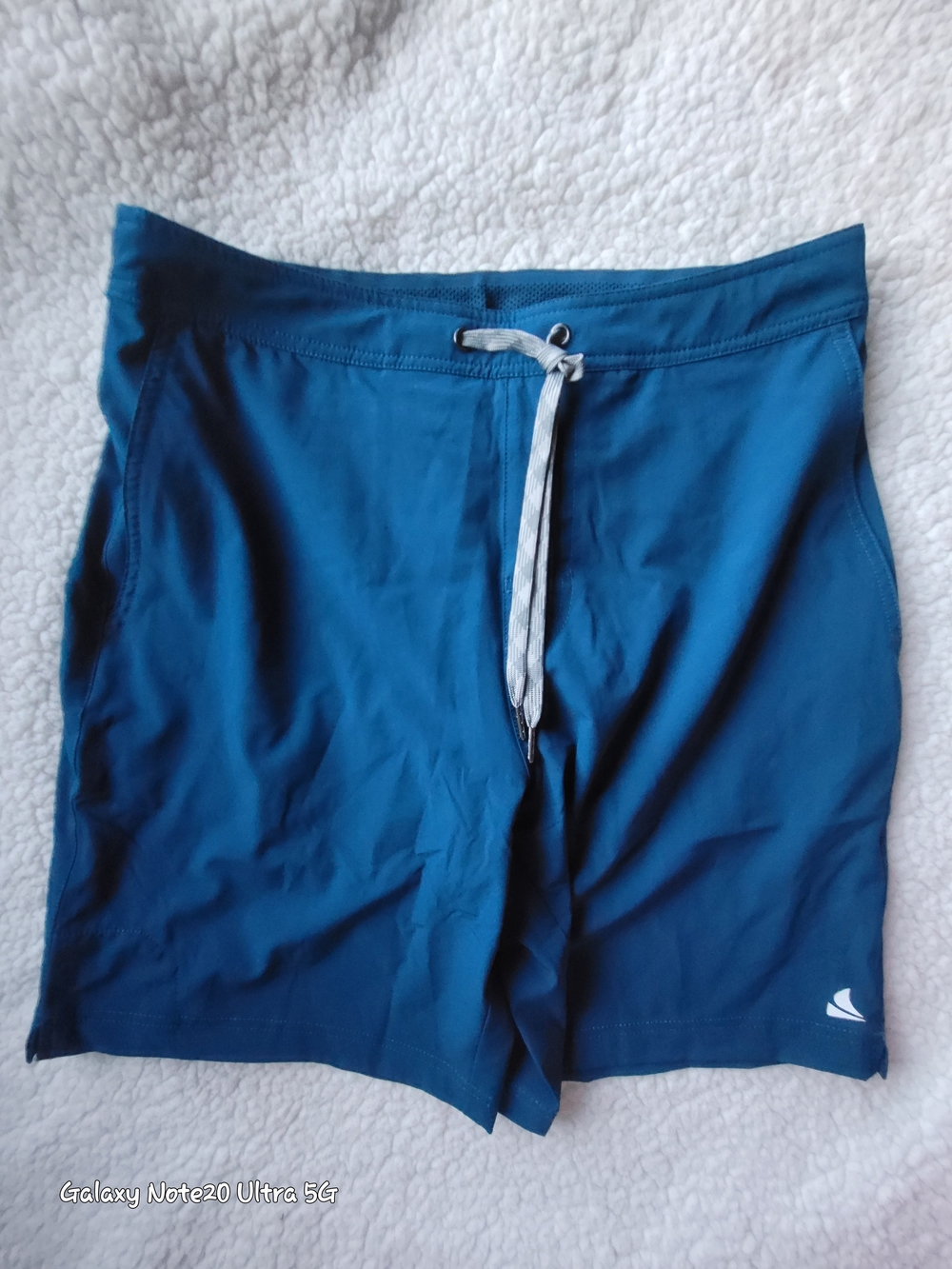 FINN Activewear Performance Training Shorts Size Large Blue Stretch NWOT